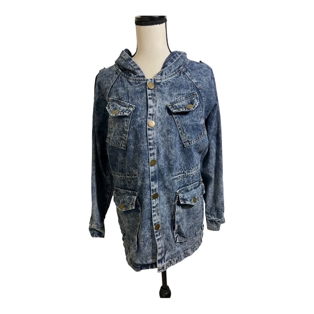Bodyline womens jean jacket hooded snap buttons drawstring inside waist.Small